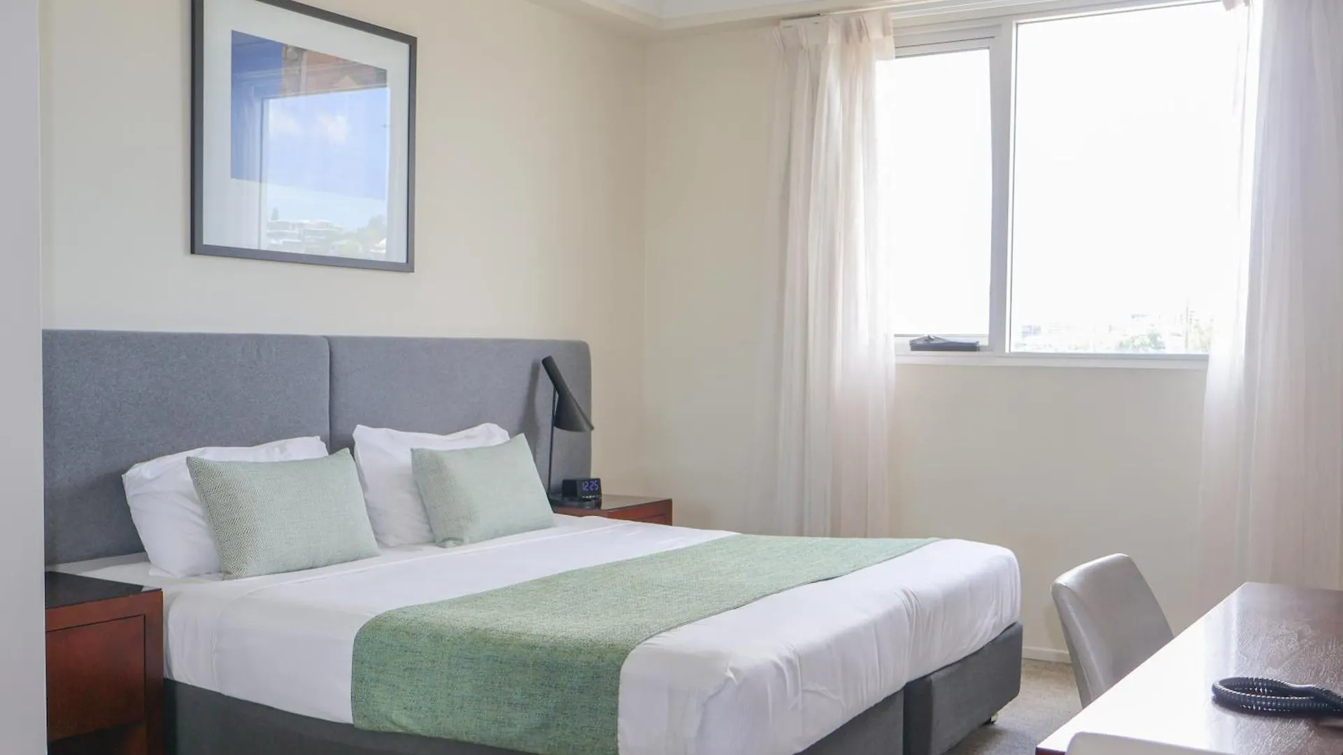 ****  Quest Breakfast Creek Aparthotel Brisbane Australia