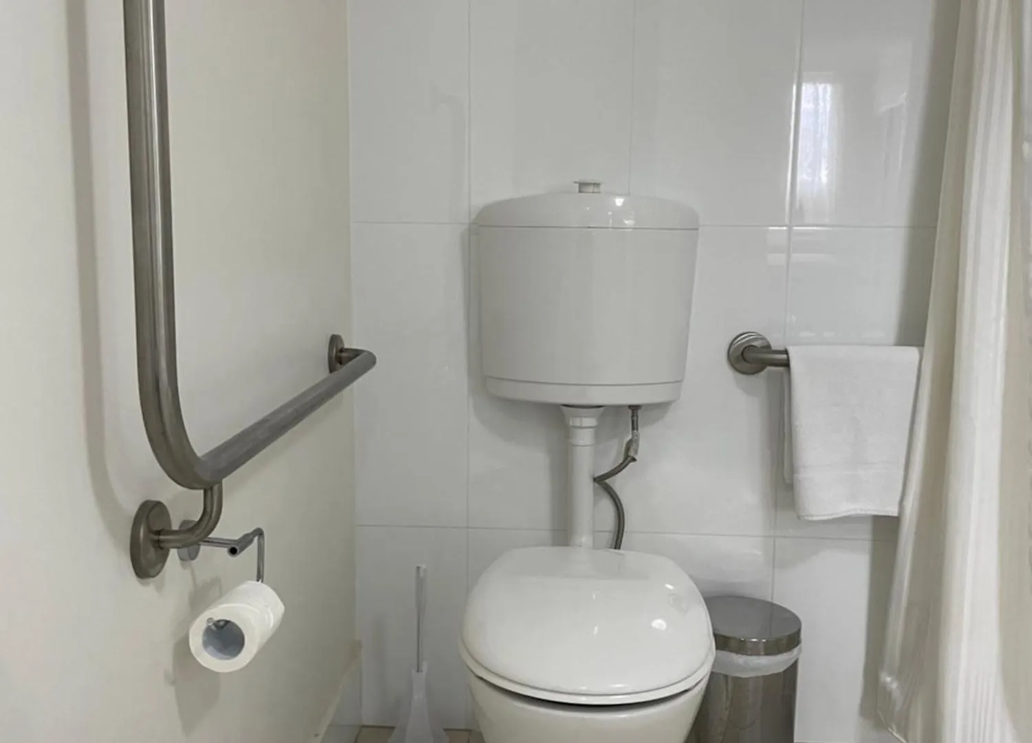 ****  Quest Breakfast Creek Aparthotel Brisbane Australia